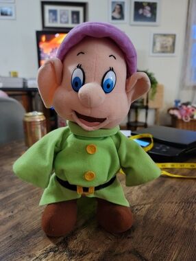 1993 Disney Snow White and the Seven Dwarves Dopey Plush